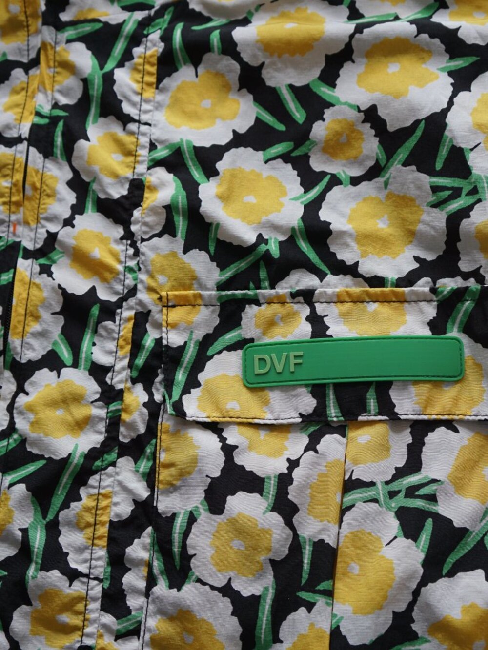Diane von Furstenberg Yellow Floral Zip Up Hooded Jacket 🌼 - Picture 2 of 9